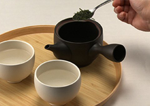 How to Measure the Temperature of Japanese Tea - T Ching