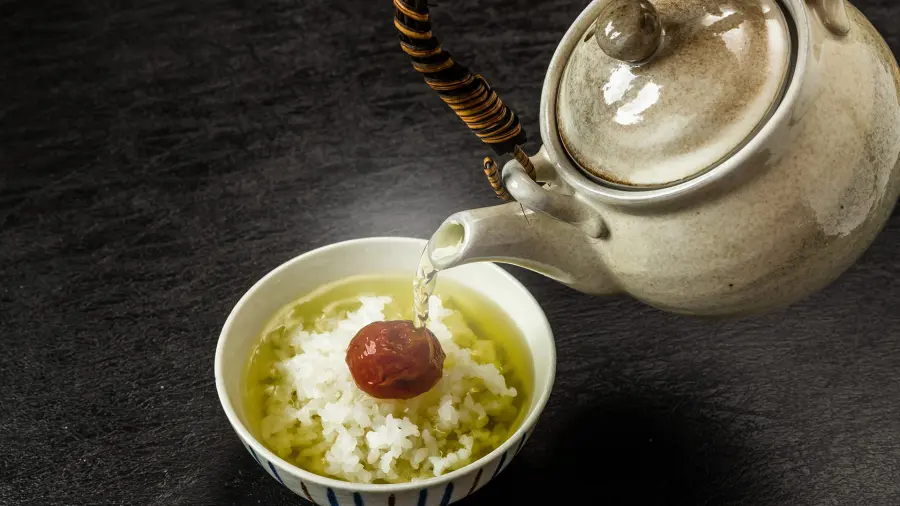 What Pairs Well with Japanese Green Teas