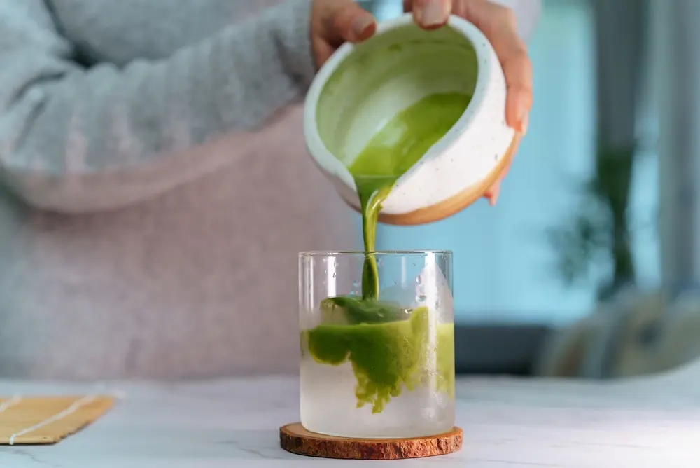 Green Tea in the Morning: Refreshment and Steady Attention