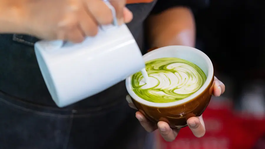 How Much Caffeine is in Green Tea and Matcha?